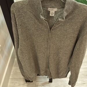 Brand new men’s cashmere full zip-up sweater. Tags attached.